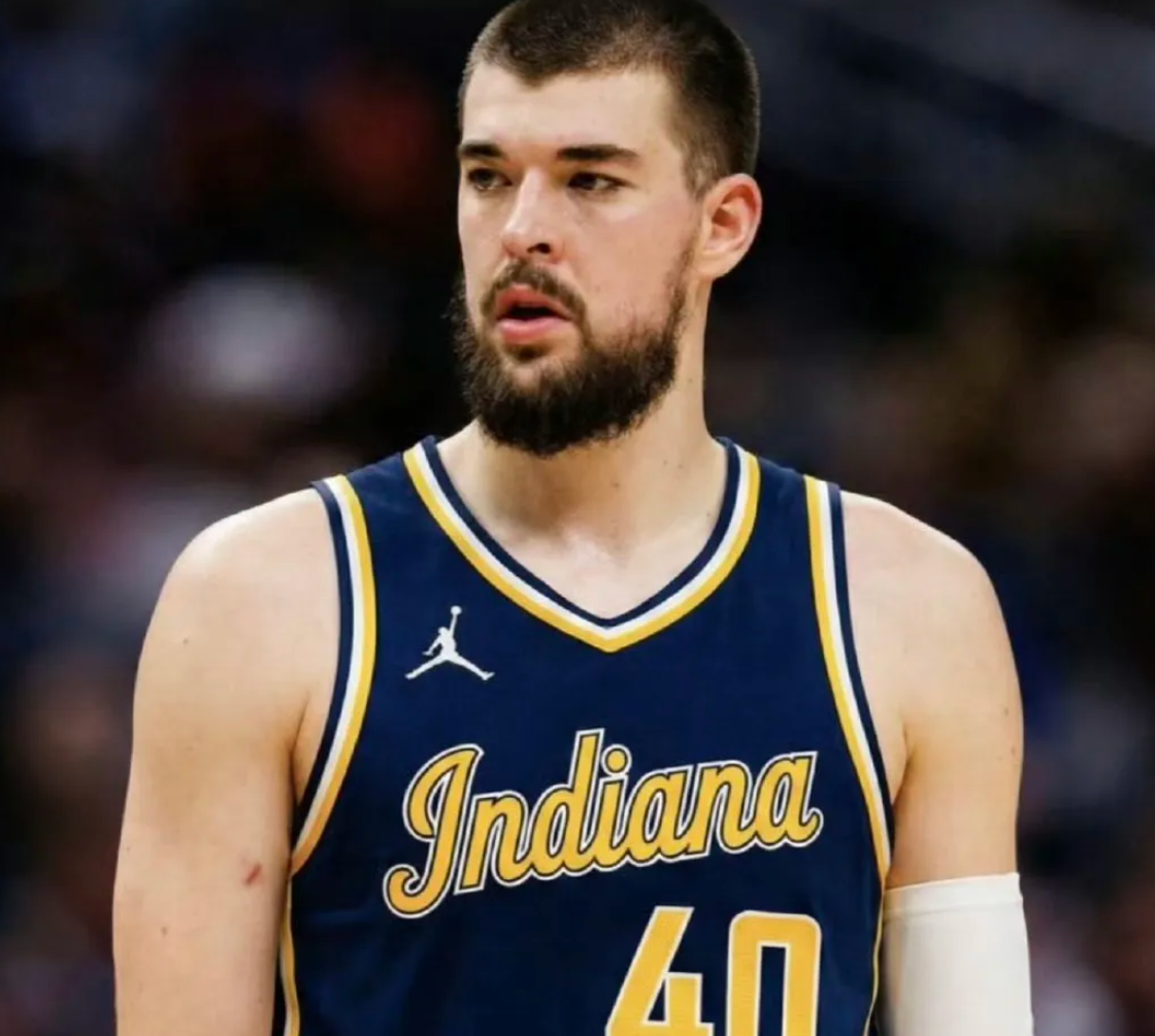 开运体育官方网站-洛城第一中锋离队！终于还是走了，伦纳德彻底单打！